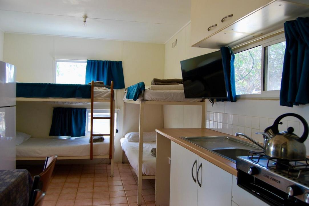 Coral Coast Tourist Park Hotel Карнарвън Екстериор снимка